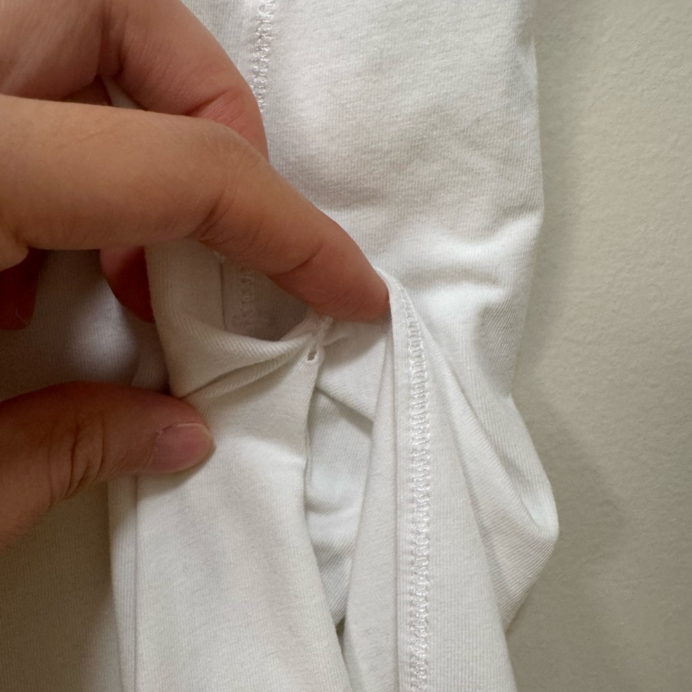 Lululemon White Tee - Picture 5 of 11